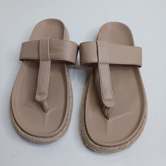 Joie Nacho Women's size 7.5M Thong Cream Faux Leather Sandal - Picture 1 of 11